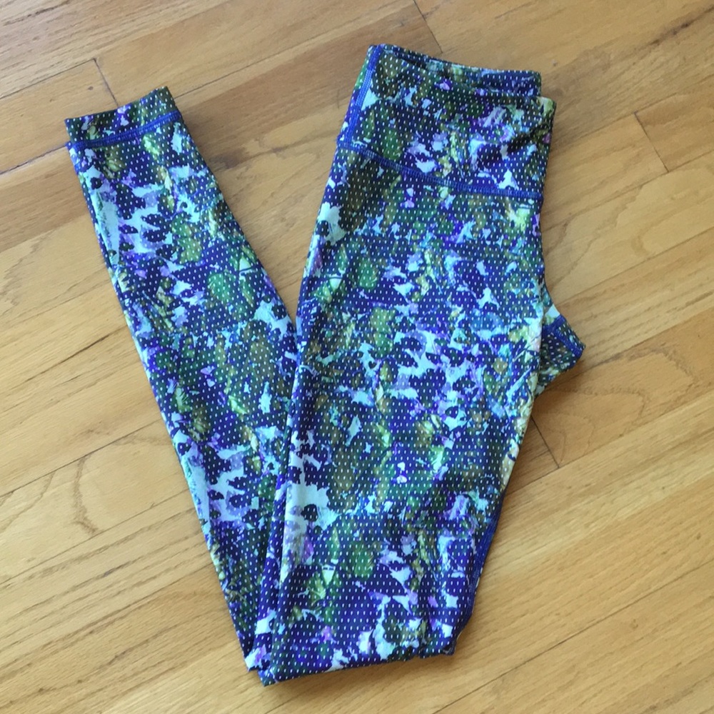 LULULEMON WUNDER UNDER 4 WORN ONCE